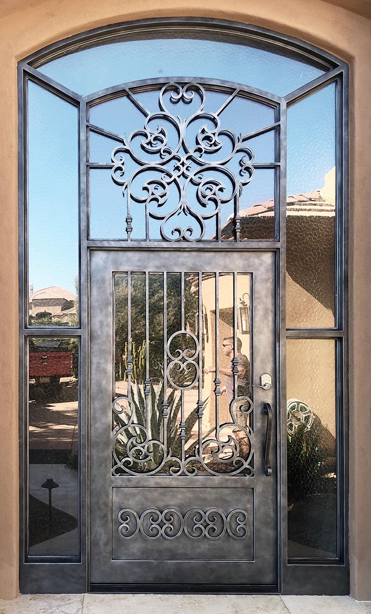 Why High-End Front Gates Are a Hit in Phoenix’s Luxury Neighborhoods
